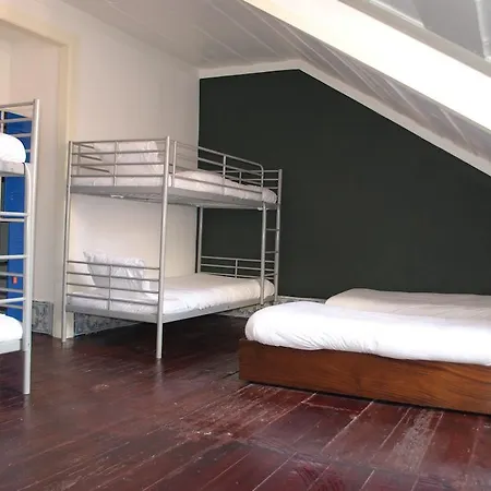 Ph In Chiado Hostel